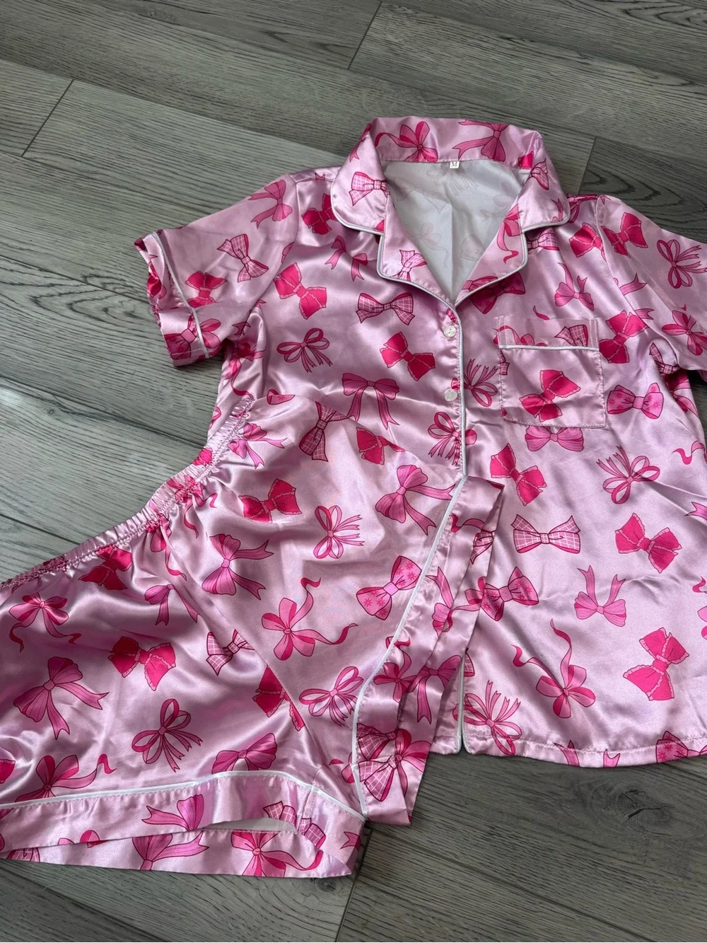 Pink Satin Short Pajama Set with Bow Print. Size M
